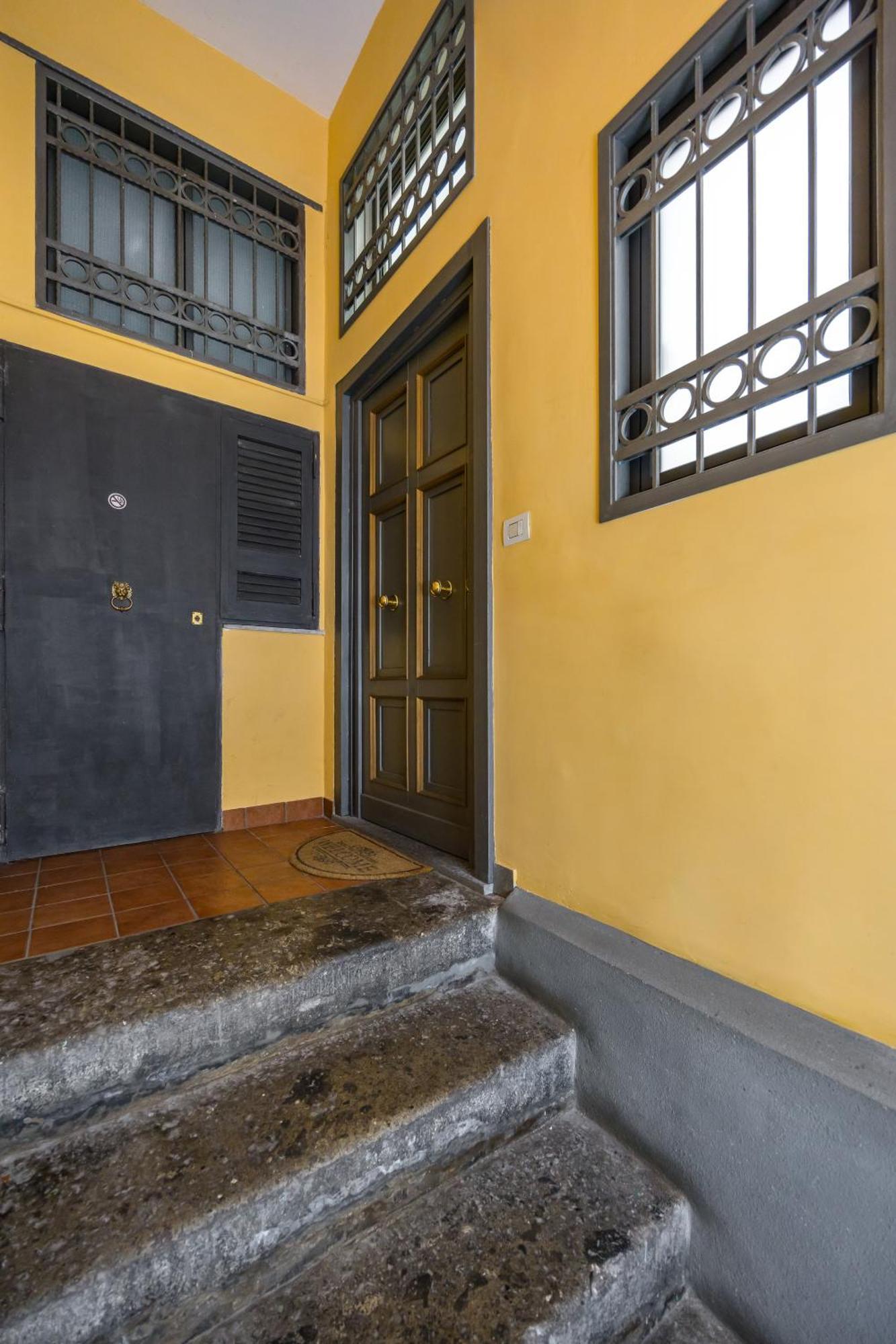 Palazzo Mormando - Industrial Apartment Neapel Exteriör bild